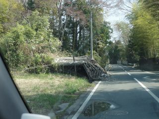 双葉町地震被害（小屋）